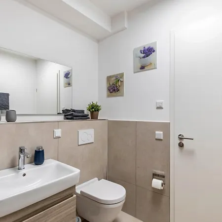 Marienborn Apartment *